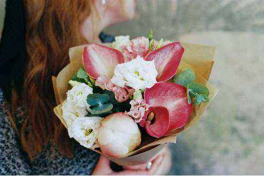 Compact cocktail bouquet